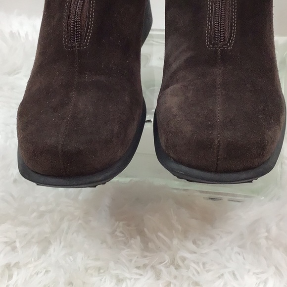 La Canadienne brown suede zip ankle boots 8.5M - Picture 4 of 13